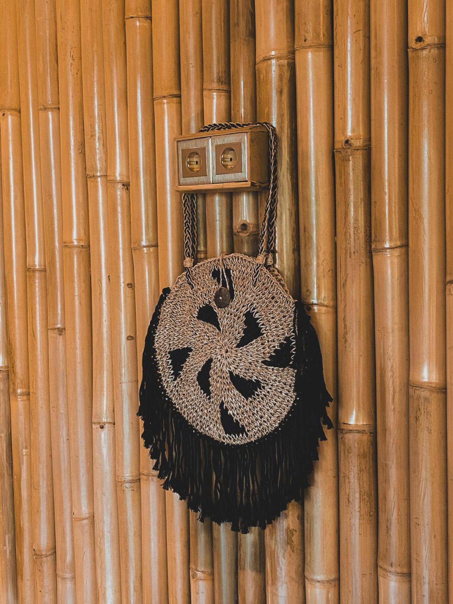 サイドメン Alamvaya Bali Bamboo Houseヴィラ エクステリア 写真