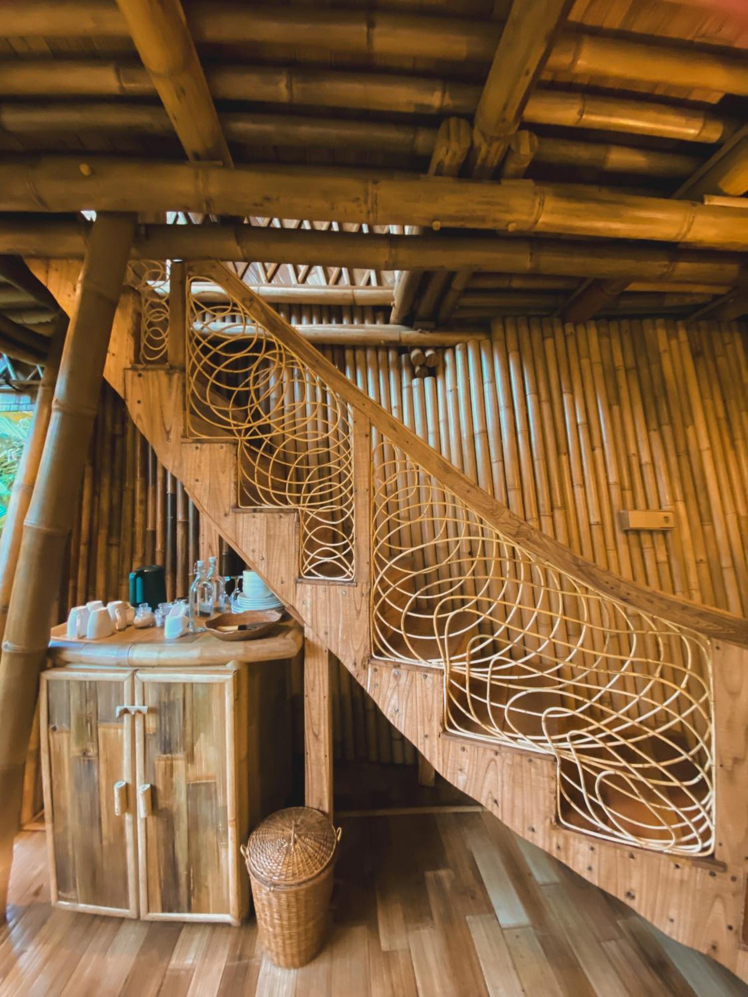 サイドメン Alamvaya Bali Bamboo Houseヴィラ エクステリア 写真