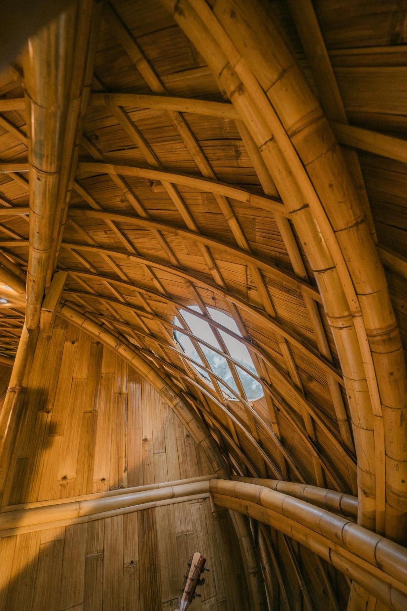 サイドメン Alamvaya Bali Bamboo Houseヴィラ エクステリア 写真